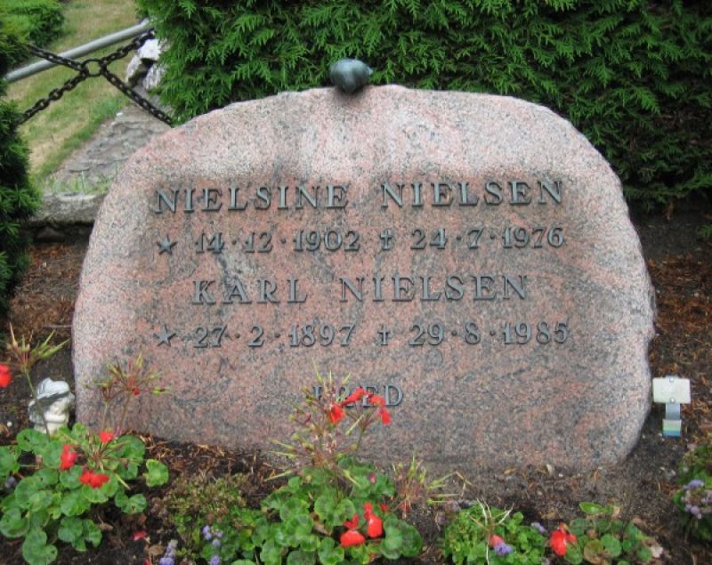 Nielsine  Nielsen .jpg